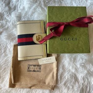 NIB Gucci Wallet / Card Organizer / Passport Holder